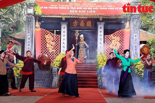 Tôn vinh giá trị di sản Thăng Long Tứ Trấn tại Lễ hội truyền thống đền Kim Liên