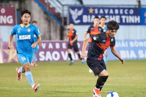 'Lên hương' sau khi rời HAGL: 'Vua giải trẻ' nhận lời khen từ thầy cũ và được kỳ vọng là trụ cột tương lai của ĐT Việt Nam