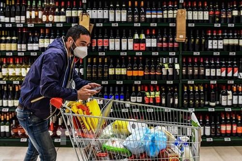 Italy nhận tin vui từ S&P dù tăng trưởng chậm, nợ công vẫn cao