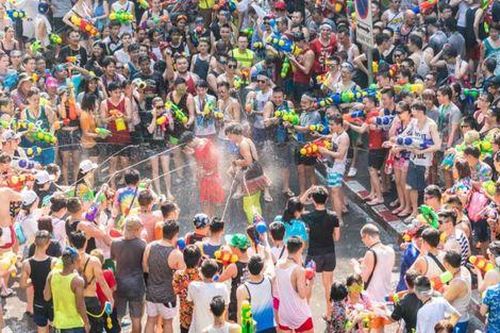 27 người thiệt mạng trong ngày đầu kỳ nghỉ Songkran