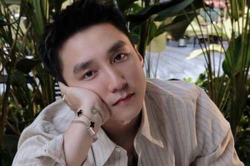 Lộ ảnh gây bàn tán của Sơn Tùng