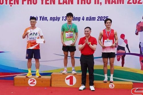 Sôi động Giải chạy việt dã Mường Tấc lần thứ hai năm 2025