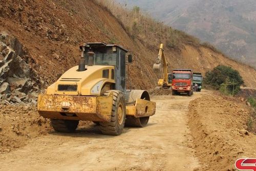 Đẩy nhanh tiến độ thi công tuyến đường nối quốc lộ 37 với quốc lộ 279D