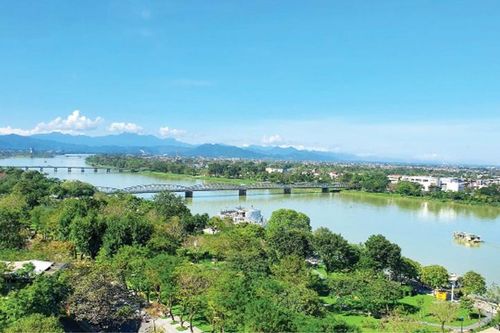 Từ sông Chao Phraya bàn về khai thác du lịch trên sông Hương