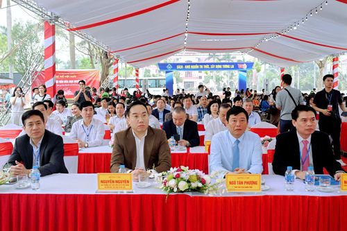 Bắc Ninh: Khai mạc ngày hội đọc sách 'cùng sách bước vào kỷ nguyên vươn mình của dân tộc'