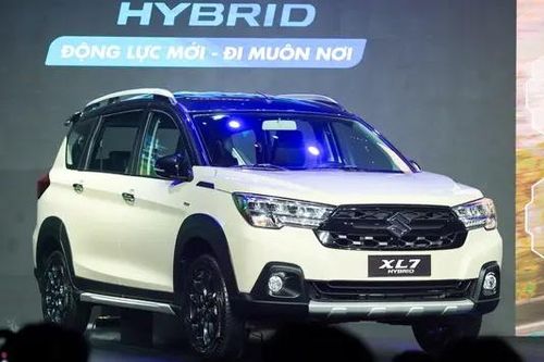 Những mẫu xe hybrid bán chạy nhất tháng 3