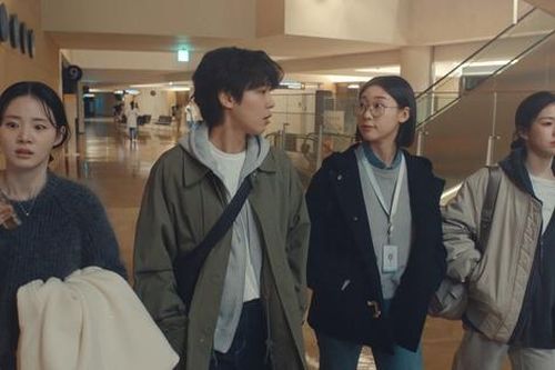 Resident Playbook tập 2: Yi Young - Nam Kyung trốn không nổi, Jae Il trốn không ai tìm