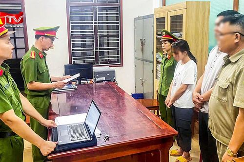 Tạm giữ hình sự bảo mẫu bạo hành trẻ 20 tháng tuổi
