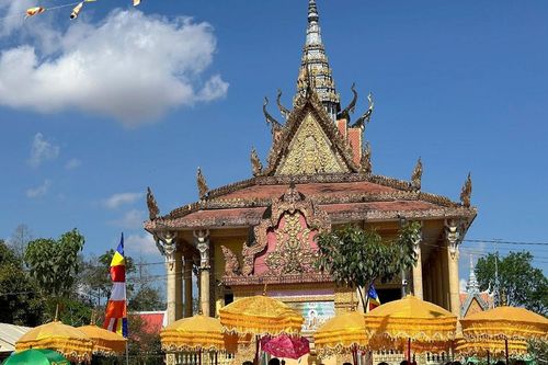 Phum sóc rộn ràng đón Tết Chôl Chnăm Thmây