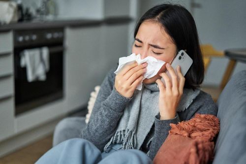 6 món đồ 'bất ly thân' khi bị cảm cúm