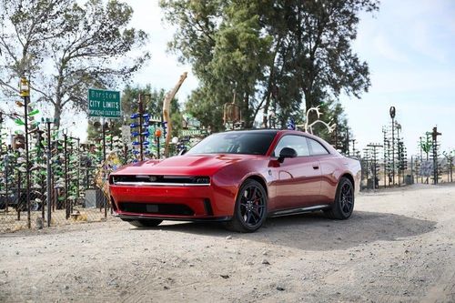 Dodge Charger thuần điện ế ẩm