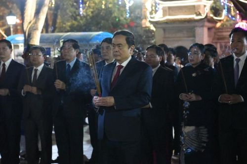 Chủ tịch Quốc hội dự Lễ kỷ niệm 1015 năm ngày Đức vua Lý Thái Tổ đăng quang