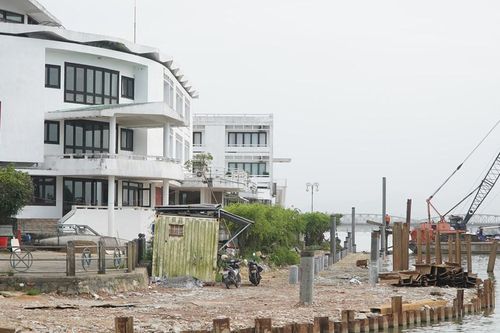 Hơn 35,2 tỉ đồng xây dựng đường đi bộ ven sông Hương