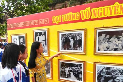 Triển lãm 'Đại tướng Võ Nguyên Giáp - Cuộc đời và sự nghiệp'