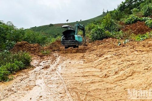 Đề phòng lũ quét, sạt lở đất tại Kon Tum và Lâm Đồng