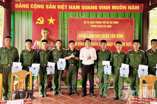 Gắn kết để quản lý, rèn luyện chiến sĩ