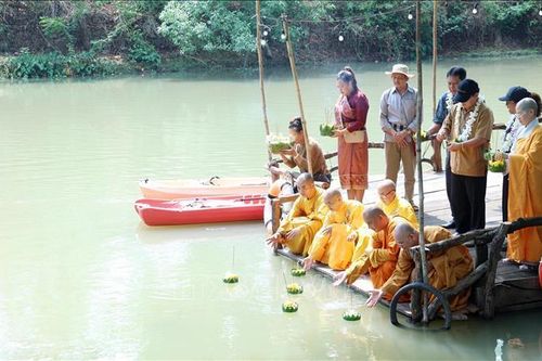 Đặc sắc Tết Bunpimay - Lào năm 2025 tại Đắk Lắk