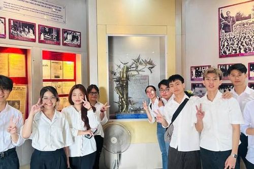TP. HCM: Sôi nổi các hoạt động về nguồn dành cho sinh viên