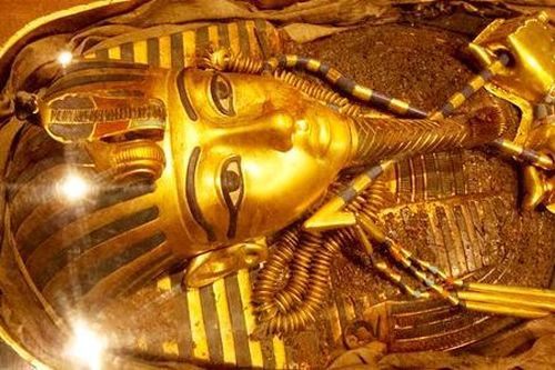 Bí mật vừa hé lộ trong lăng mộ Tutankhamun, cả thế giới ngỡ ngàng