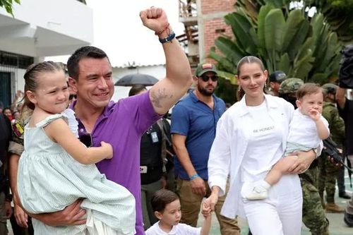 Ecuador: Cuộc bầu cử tổng thống ngã ngũ, kết quả phản ánh trung thực ý chí người dân