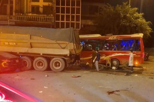 Tai nạn giao thông liên hoàn ở Thanh Hóa, 21 người bị thương