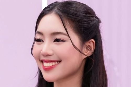 Ảnh hồi nhỏ của thí sinh Hoa hậu Việt Nam