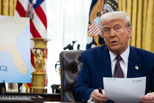 Điều gì khiến Tổng thống Trump hoãn áp thuế đối ứng 90 ngày?