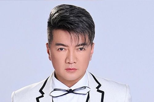 Đàm Vĩnh Hưng hết bị cấm hát, phản hồi tin trở lại biểu diễn