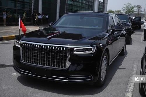 Cận cảnh xe limousine chuyên chở nhà lãnh đạo Trung Quốc Tập Cận Bình thăm Việt Nam