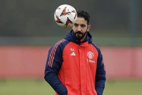 HLV Amorim đứng trước nguy cơ 'bay ghế' sau thảm bại trước Newcastle, Man Utd ra quyết định trong 48 giờ tới?