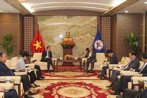 Lãnh đạo EVN làm việc với Tập đoàn HDF Energy (Pháp) và KEPCO
