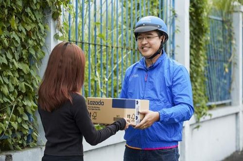 Lazada 'mở khóa' sức mạnh AI cho mọi nhà bán hàng
