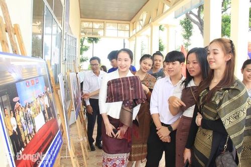 Tết cổ truyền ấm áp của du học sinh Lào, Campuchia