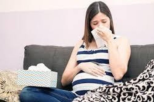 Mang thai bị cảm cúm, phải làm sao để không ảnh hưởng đến thai nhi?