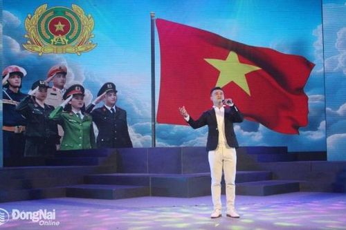 Nhiều chương trình văn nghệ lưu động chào mừng đại lễ 30-4