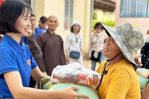 Nữ 'thủ lĩnh' Đoàn tích cực hoạt động thiện nguyện