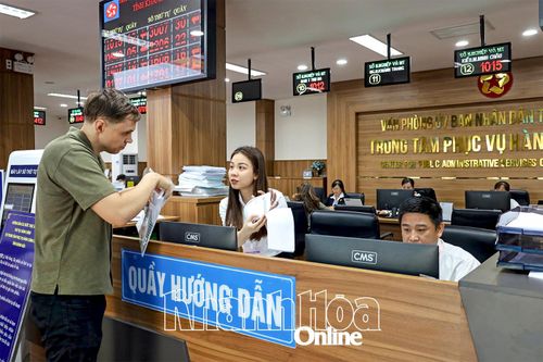 Người dân thêm hài lòng về sự phục vụ