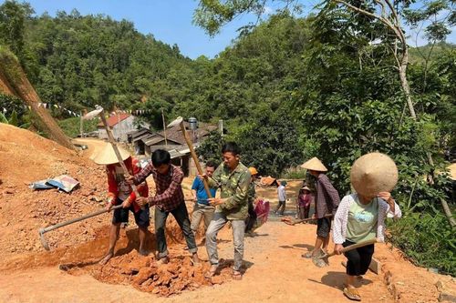 Xây dựng nông thôn mới: Chuyển mình ở vùng khó