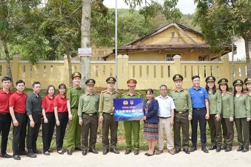 Nhiều công trình thiết thực tại chương trình 'Nghĩa tình biên giới - Tuổi trẻ Vì an ninh Tổ quốc'