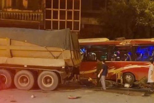 Bản tin TNGT 14/4: 21 người bị thương sau tai nạn nghiêm trọng tại Thanh Hóa