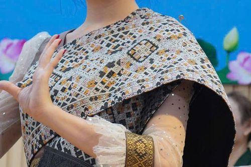 Họp mặt Tết cổ truyền Bunphimay và giao lưu văn hóa Việt - Lào năm 2025