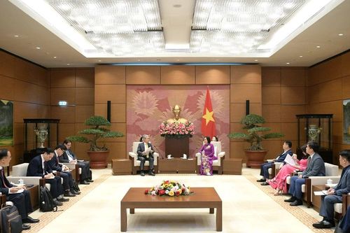 Quốc hội Việt Nam sẵn sàng tạo hành lang pháp lý thuận lợi cho các doanh nghiệp, trong đó, có các doanh nghiệp Hàn Quốc