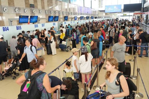 Hàng không Việt Nam tăng trưởng hai con số trong quý đầu năm 2025