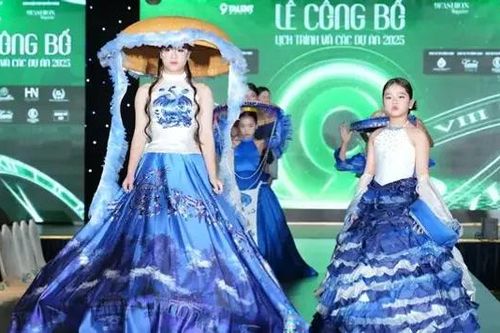 'Vietnam Iconic Runway' tôn vinh truyền thống dân tộc Việt