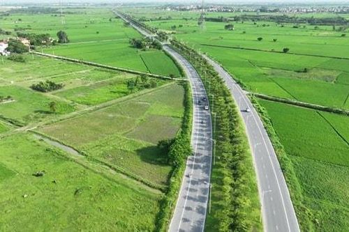 Tin tức đặc biệt trên báo in Hànôịmới ngày 14-4-2025