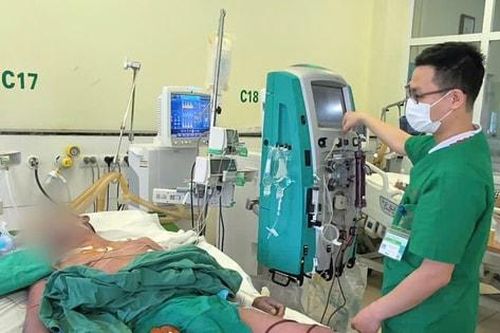Ăn lòng lợn, người đàn ông đột ngột rơi vào tình trạng nguy kịch