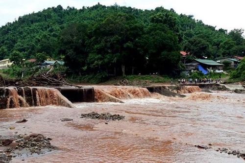 Mưa lớn, cảnh báo nguy cơ cao lũ quét, sạt lở đất ở Kon Tum và Lâm Đồng