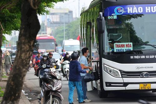 Bộ Xây dựng yêu cầu xe khách chở đúng tải trọng, số người quy định dịp 30/4