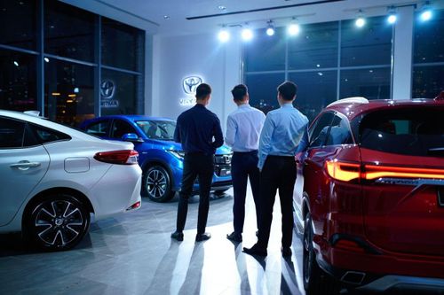 Từ ế ẩm thành cháy hàng, xe nào hưởng lợi từ khuyến mãi khủng?