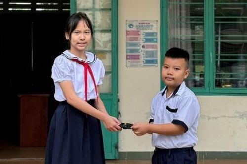 Học sinh ngoan!